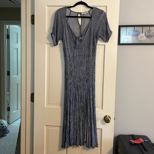 HAYDEN Vici Doll short sleeve navy blue dress